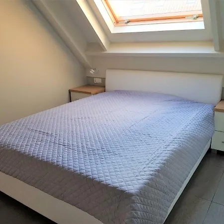 Lägenhet Apartament Wybrzeze